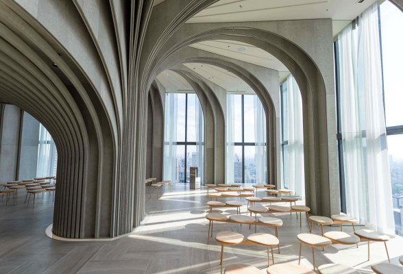 グループワークでウェディングの仕事体験