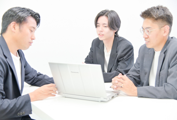 株式会社LeadSTAR